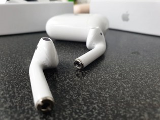AirPods-23